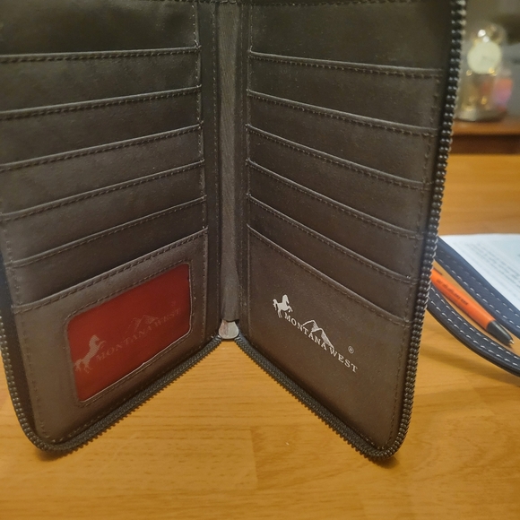 Montana West American Flag Phone Purse with Strap - Picture 2 of 7